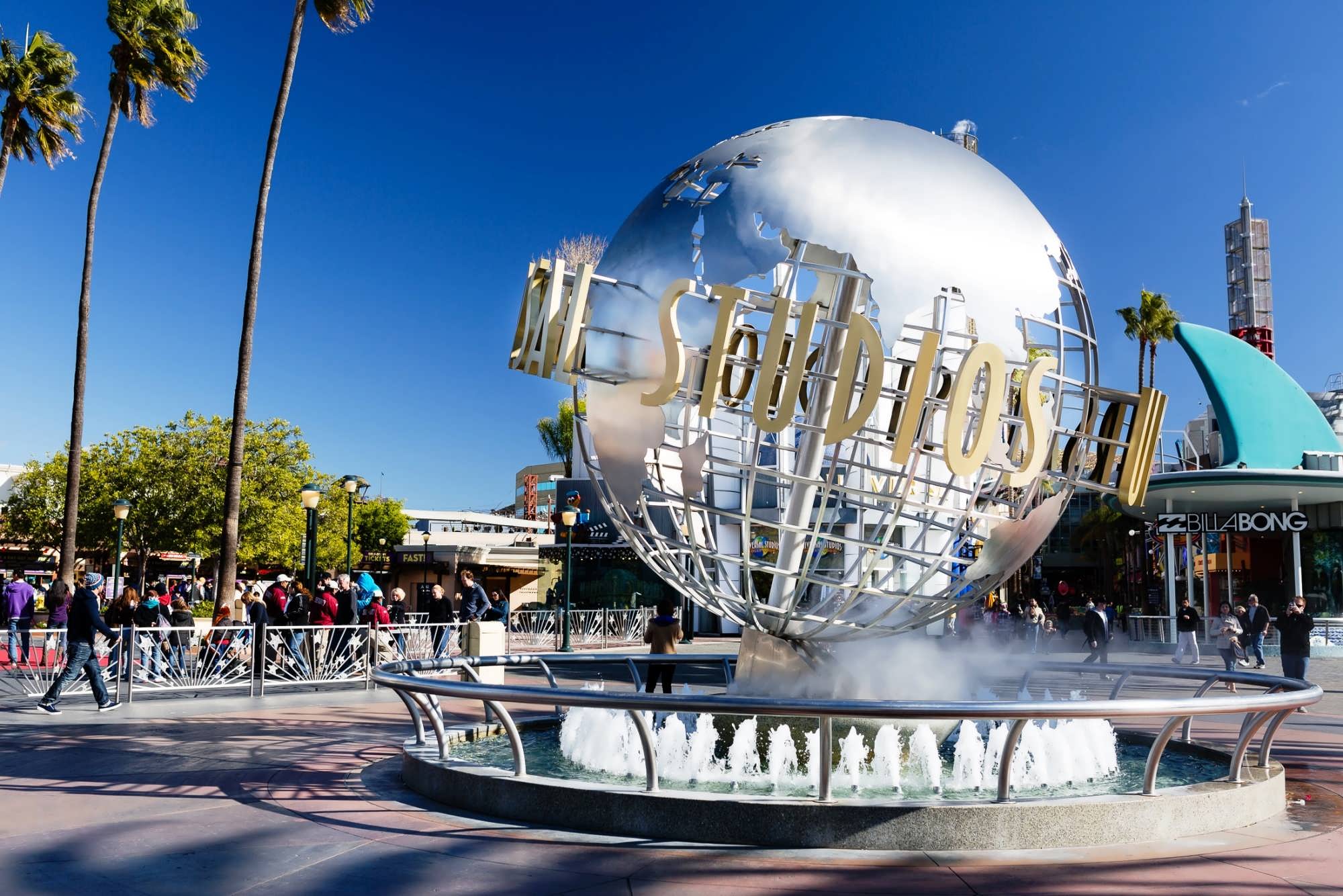 Universal Studios Hollywood vs Universal Studios Florida: An Orlando