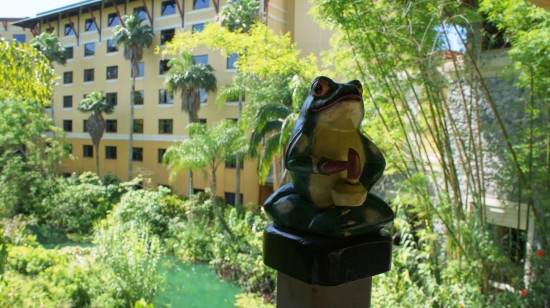 The entrance area at Loews Royal Pacific Resort: Greetings!