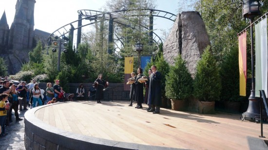 Frog Choir at the Wizarding World of Harry Potter.