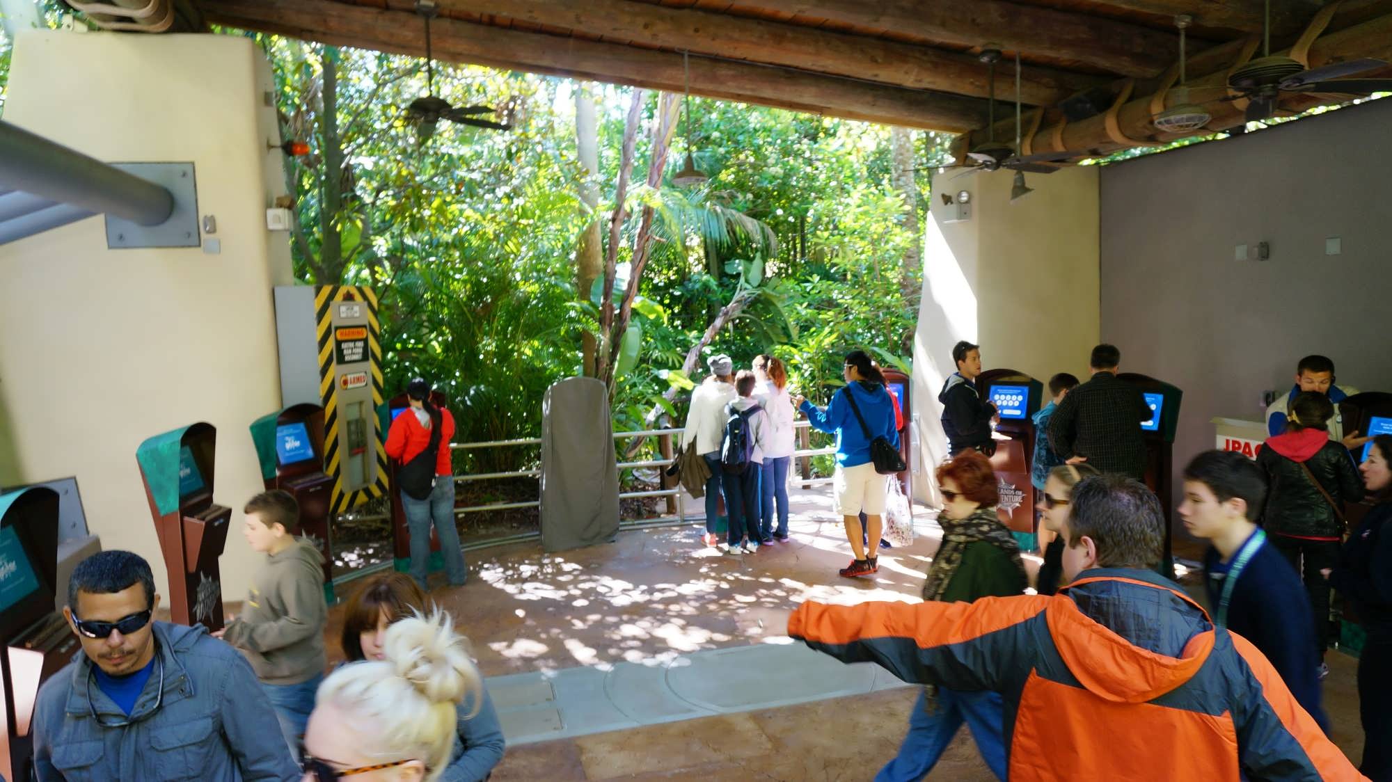 Hogsmeade return ticket line in Jurassic Park