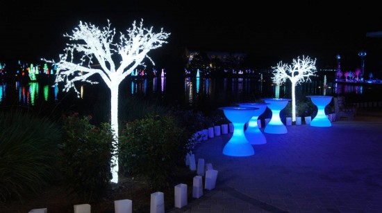 SeaWorld's Christmas Celebration 2011: A cozy spot in the Christmas Market.