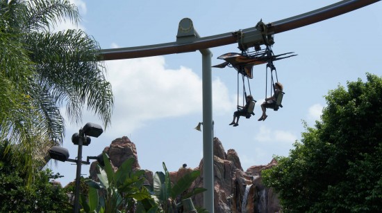 Pteranodon Flyers requires that adults have a child with them to ride.