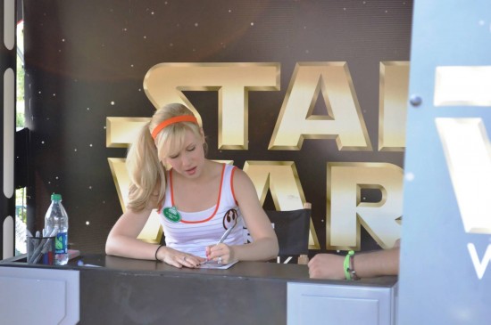 Ashley Eckstein (Ahsoka Tano).