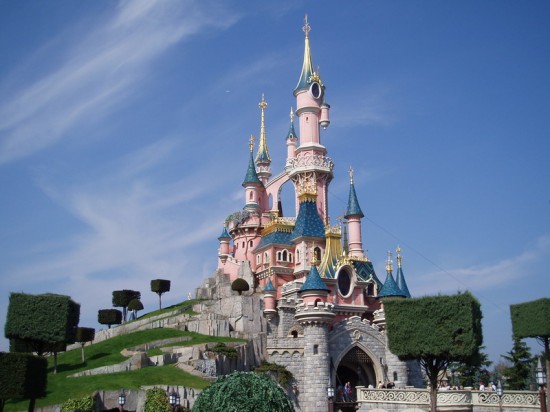 Le Château de la Belle au Bois Dormant - Disneyland Paris' icon.