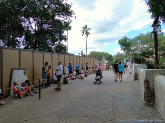 Festival of the Lion King theater construction.