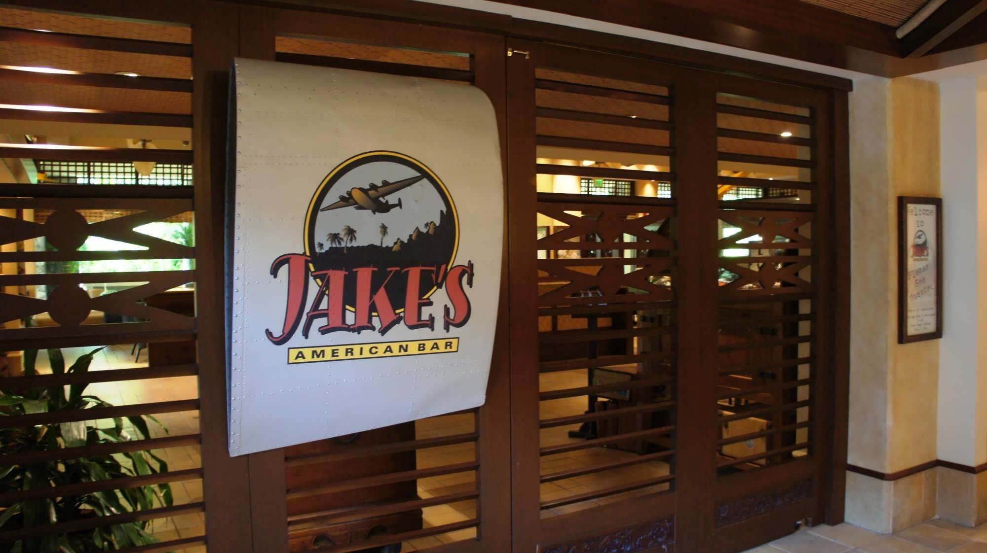 Jake’s American Bar (full-service) at Royal Pacific Resort
