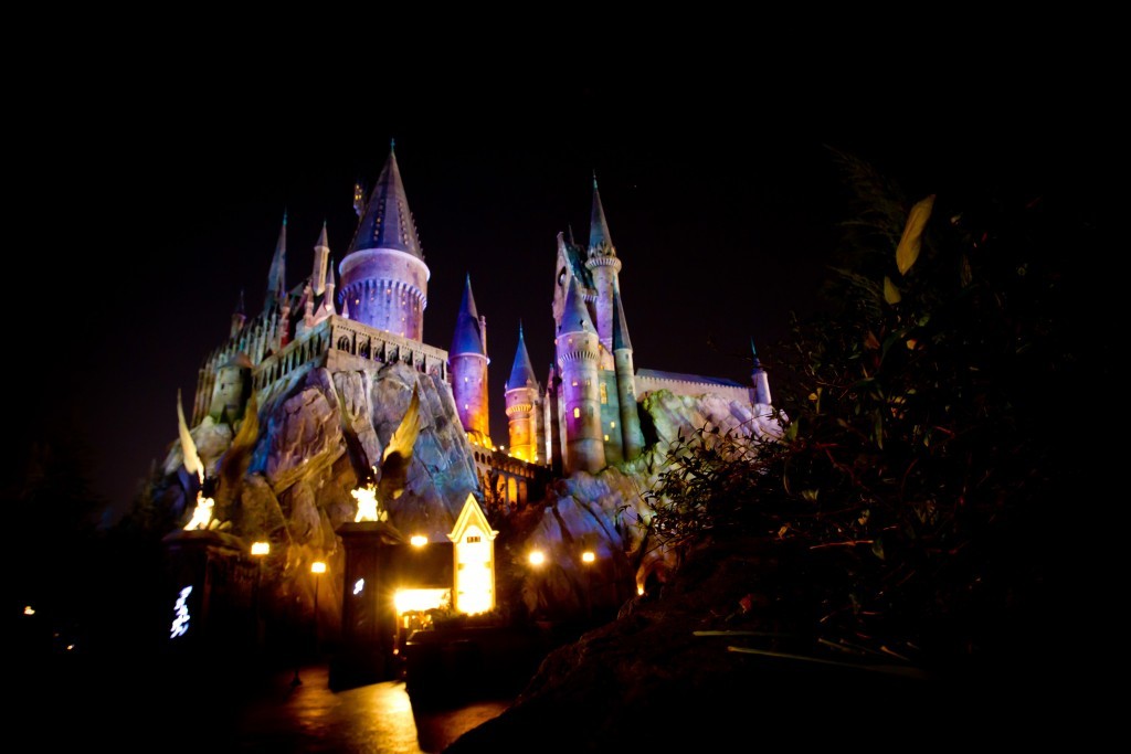 (UNIVERSAL) 16_Hogwarts at Night