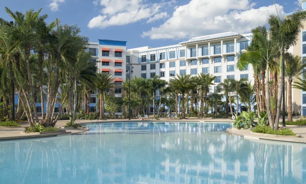 Loews Sapphire Falls Resort pool at Universal Orlando