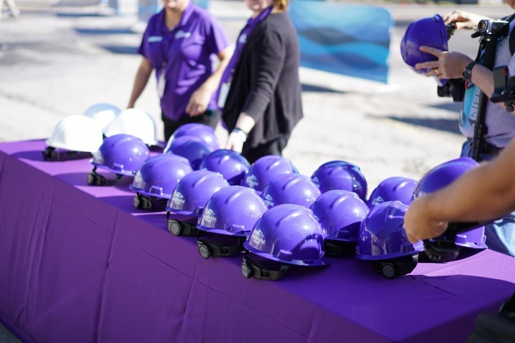 SeaWorld Mako hard hats