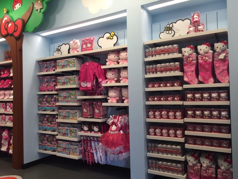 Hello Kitty store now open at Universal Orlando