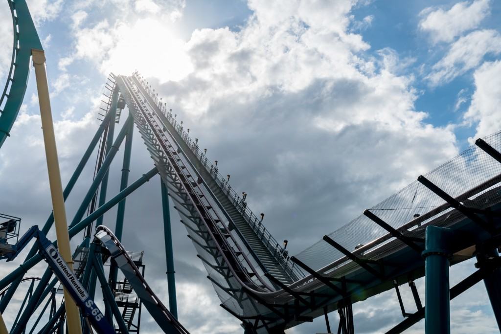 Mako now open at SeaWorld Orlando