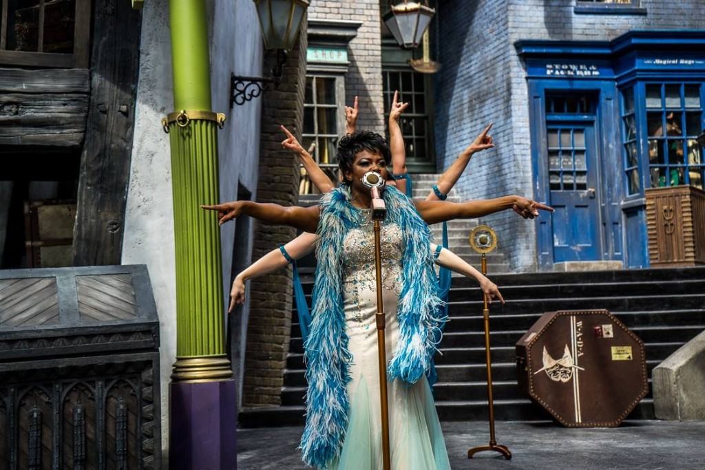 Celestina Warbeck and the Singing Banshees