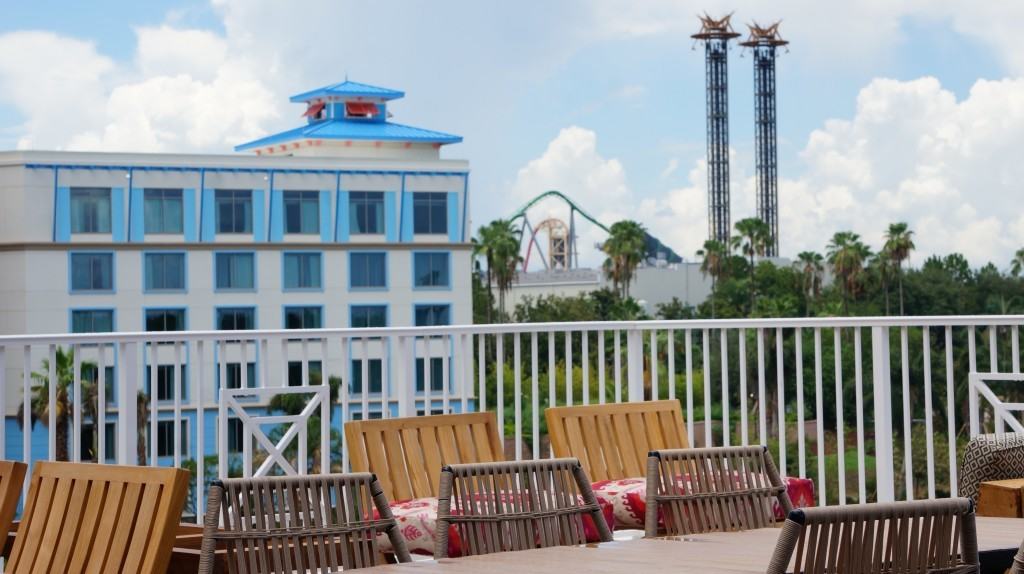 Outdoor terrace - Strong Water Tavern at Loews Sapphire Falls Resort