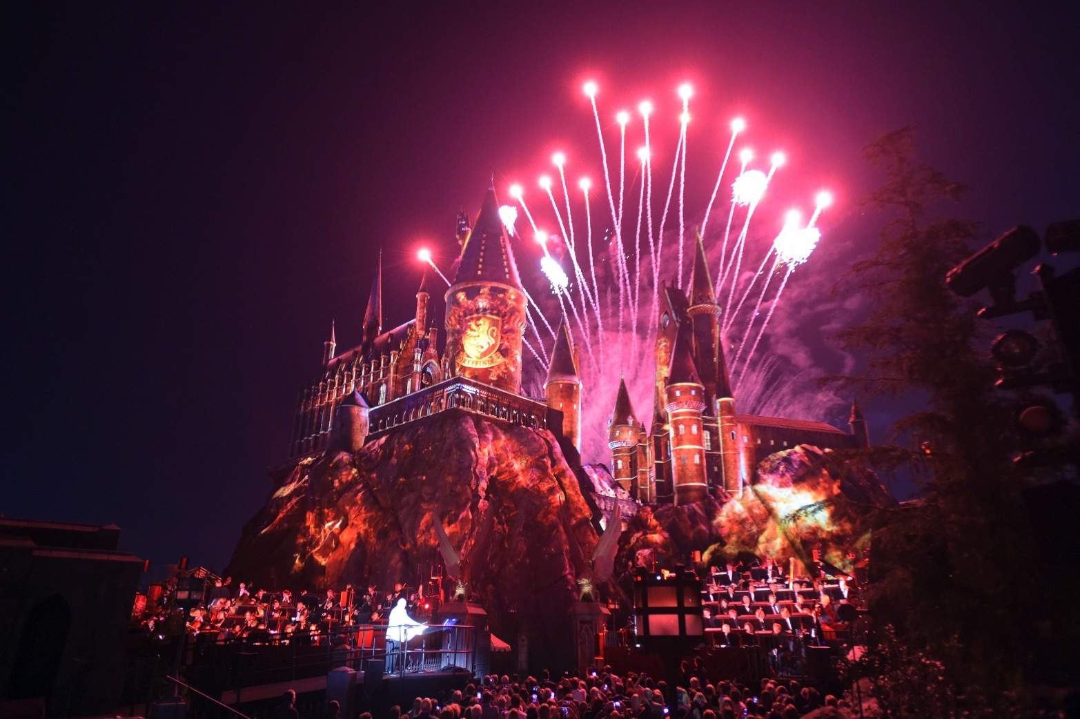 RUMOR: Universal’s New Harry Potter Nighttime Show