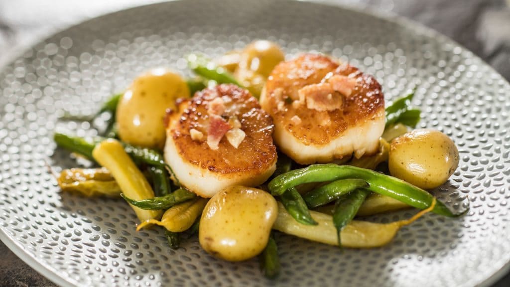 Seared Scallops with French Green Beans, Butter Potatoes, Brown Butter Vinaigrette and Apple-wood Smoked Bacon (gluten-friendly)