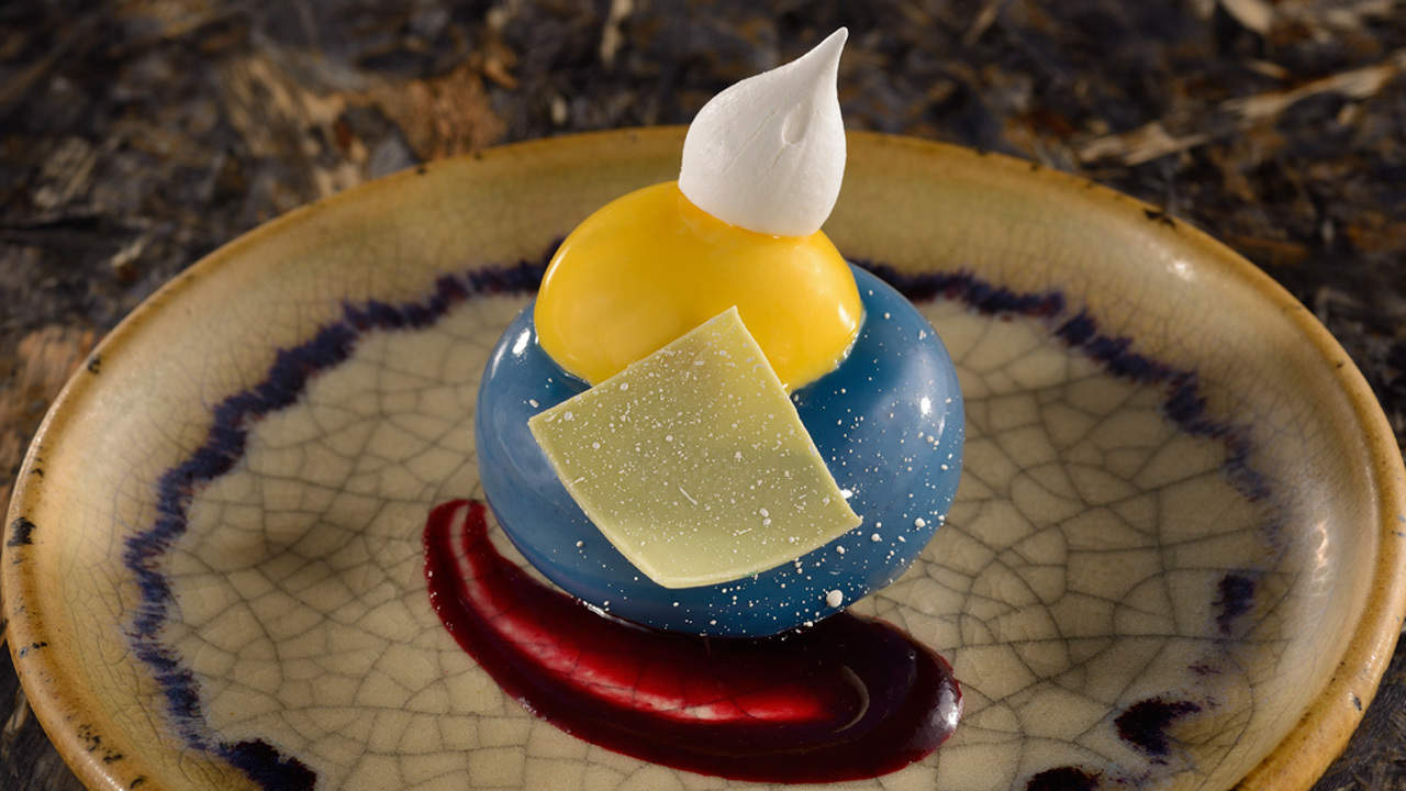 Blueberry Cheesecake with Passion Fruit Curd at Disney's Pandora - The World of Avatar