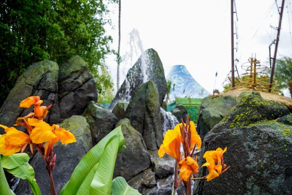 Entrance theming at Universal's Volcano Bay