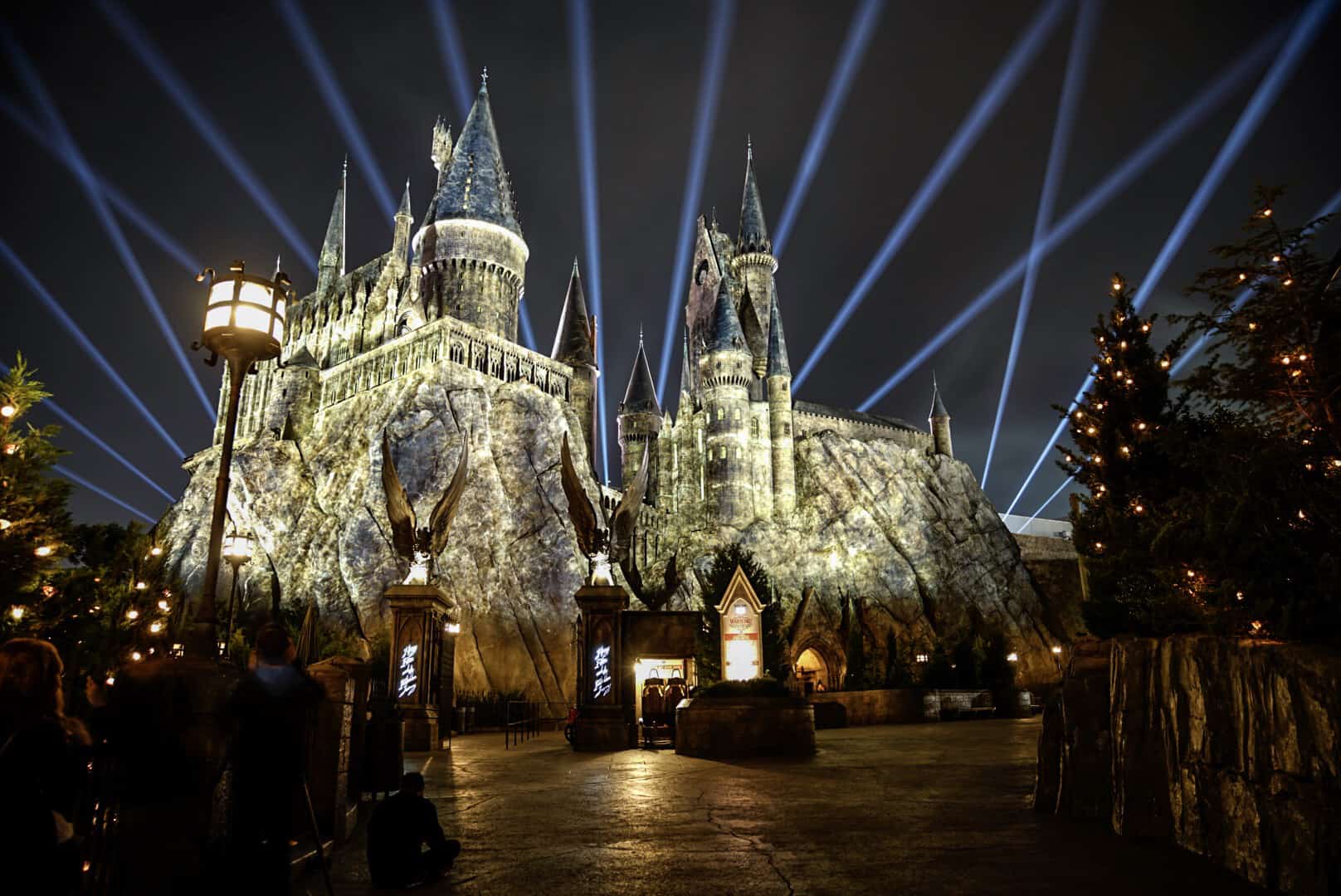 Harry Potter's Wizarding World gets an incredible new light show