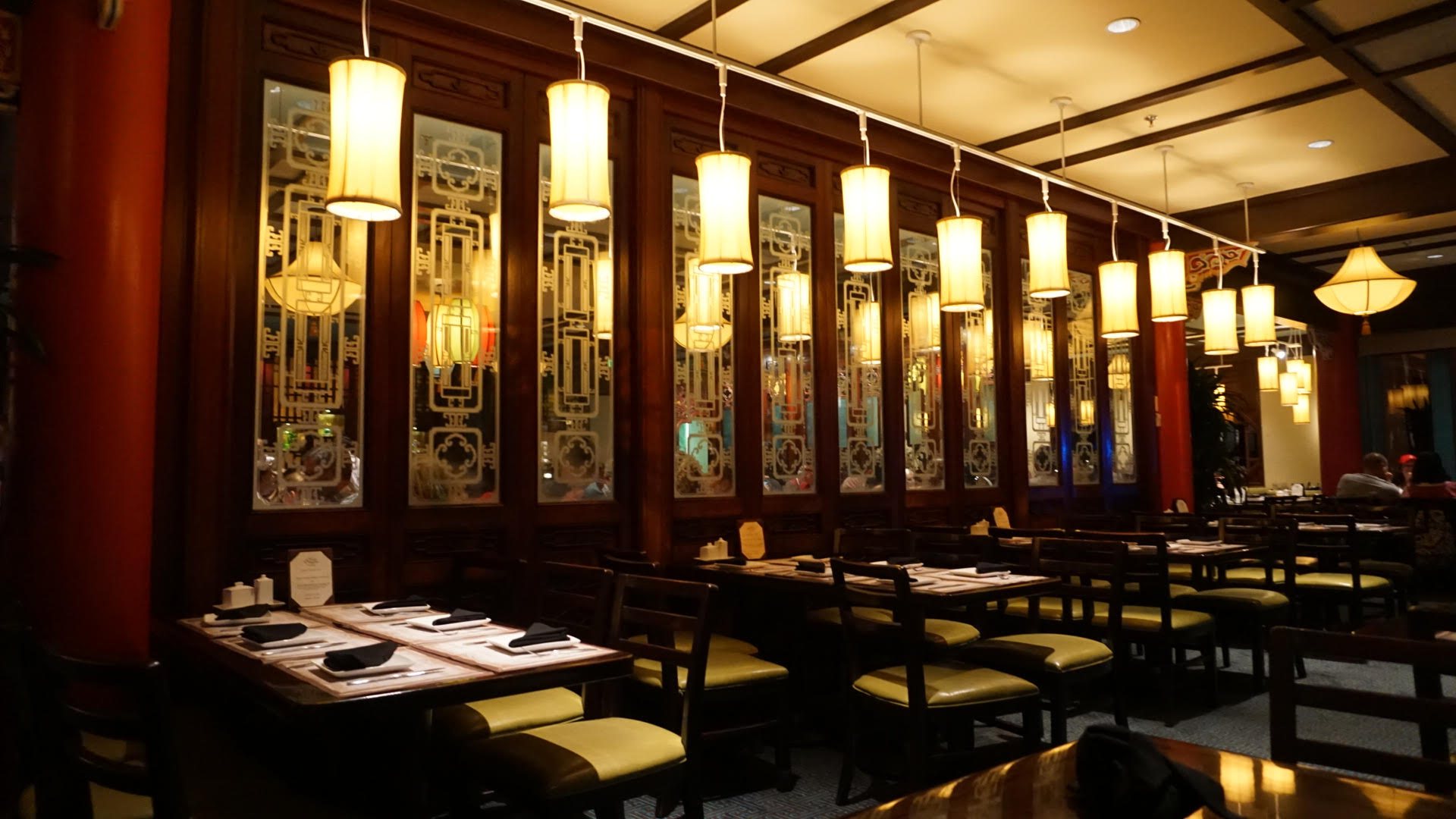 Review: Nine Dragons Restaurant at Epcot's China Pavilion