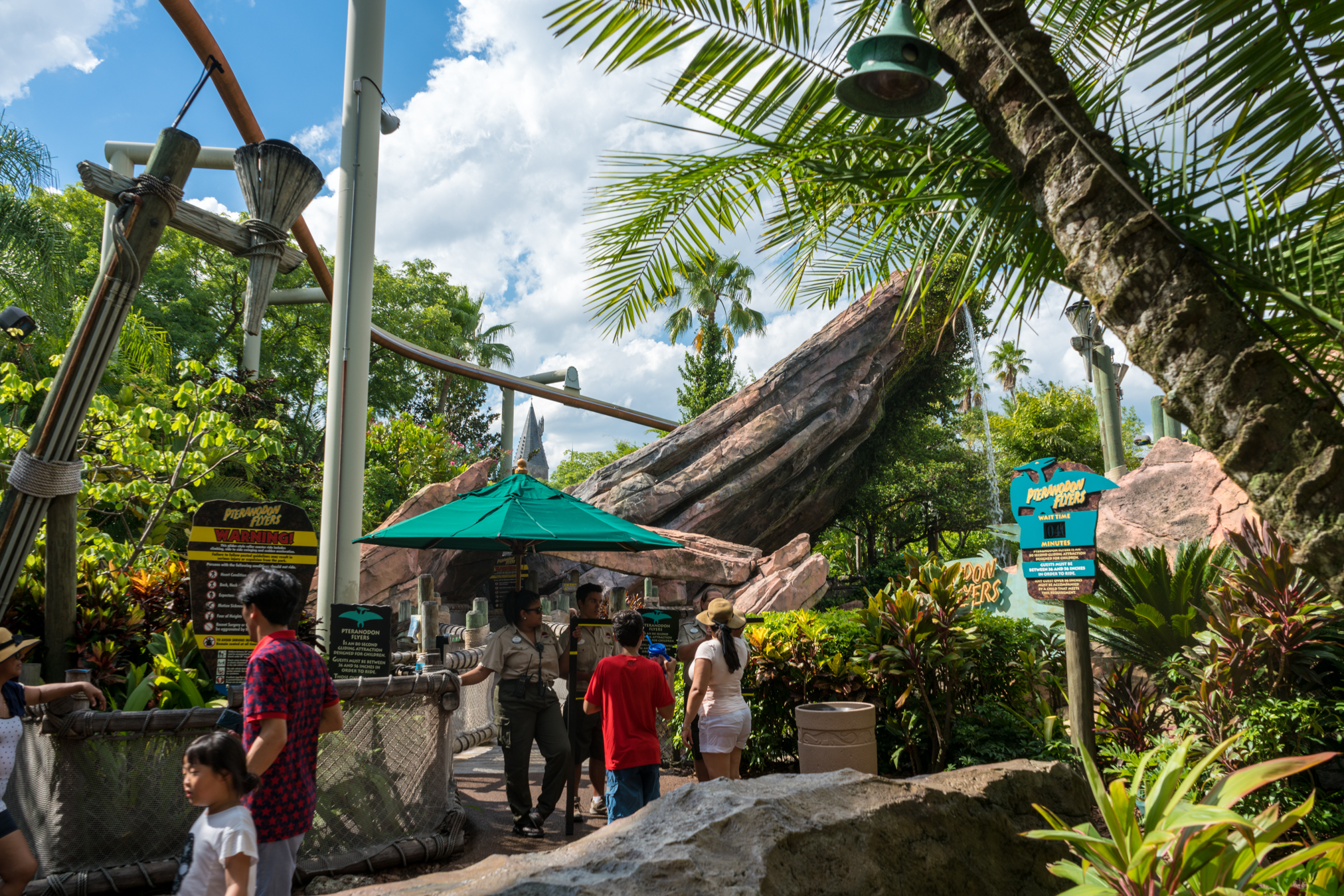 Pteranodon Flyers entrance.