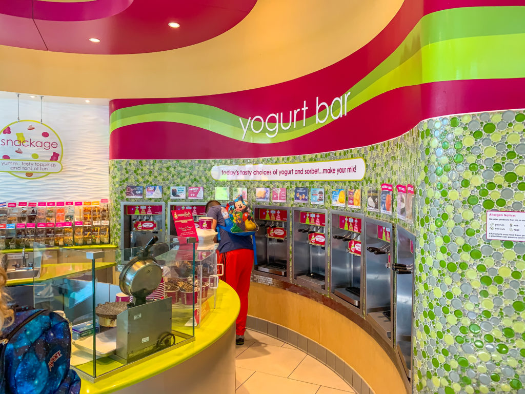 Menchie’s Frozen Yogurt at Universal CityWalk Orlando Full Menu, HD