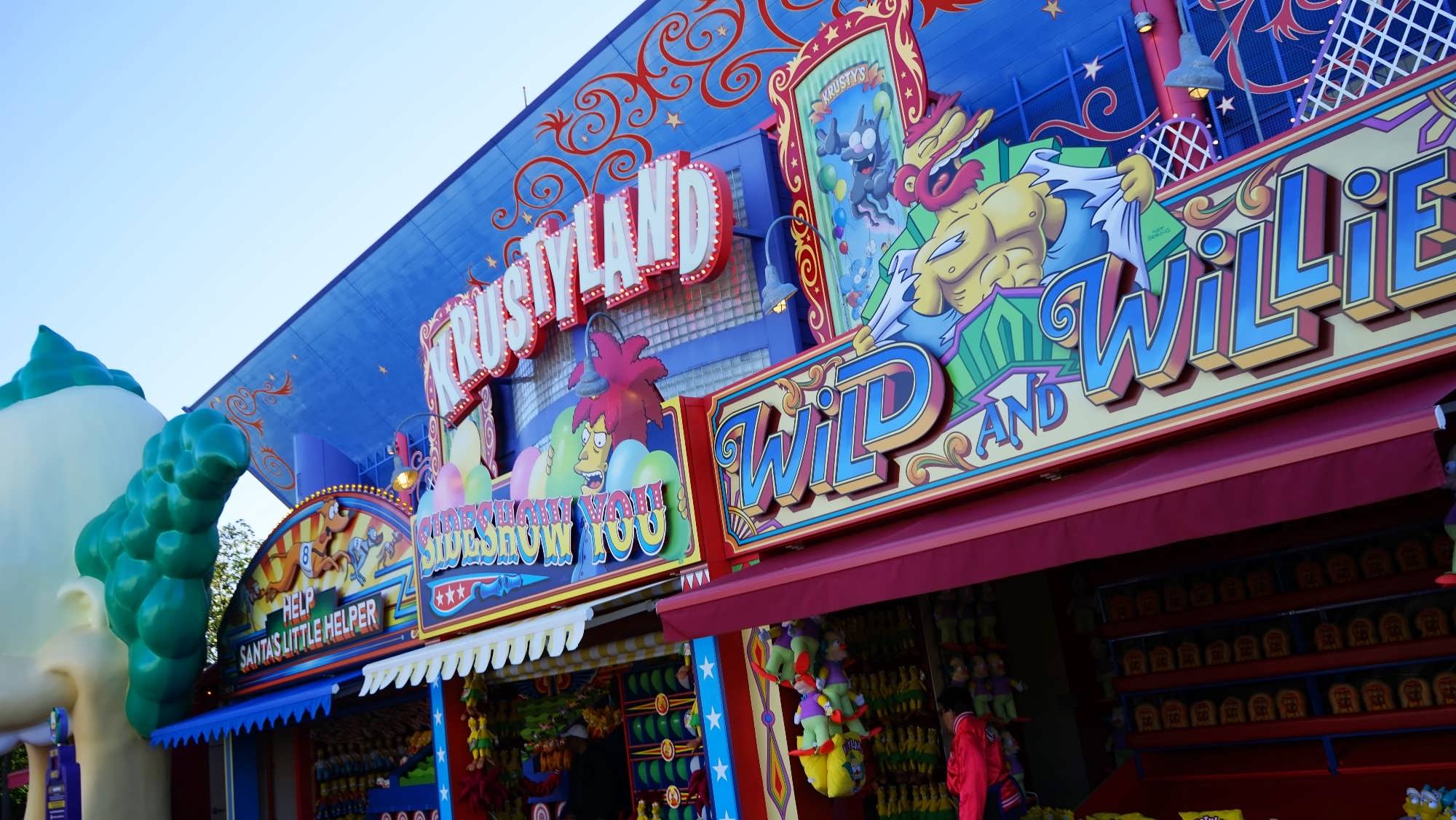 Carnival games outside The Simpsons Ride