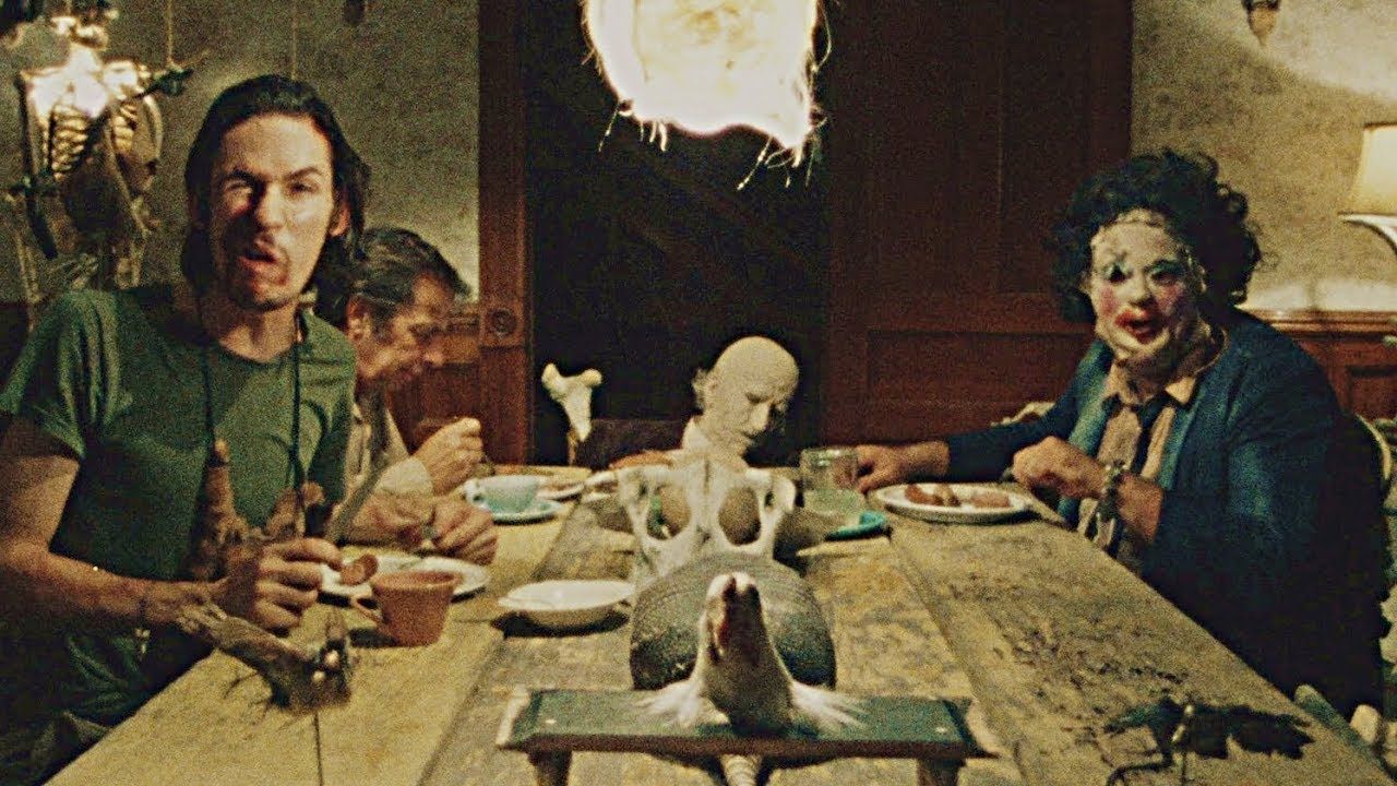The-Texas-Chainsaw-Massacre-dinner-scene.jpeg