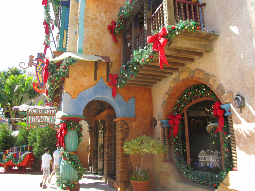 Port of Entry Christmas Shoppe