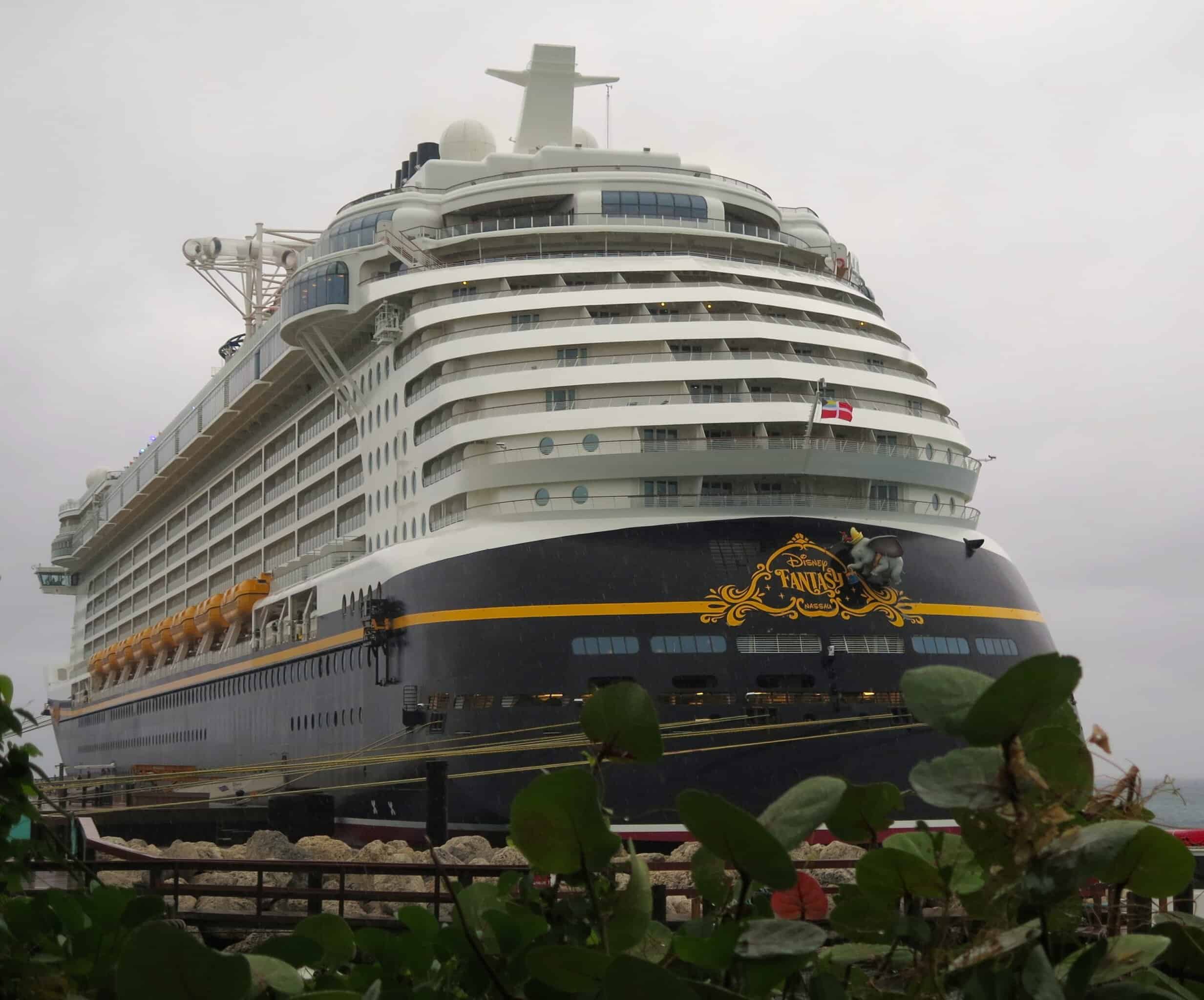 6 reasons to take a Disney cruise instead of visiting Disney World