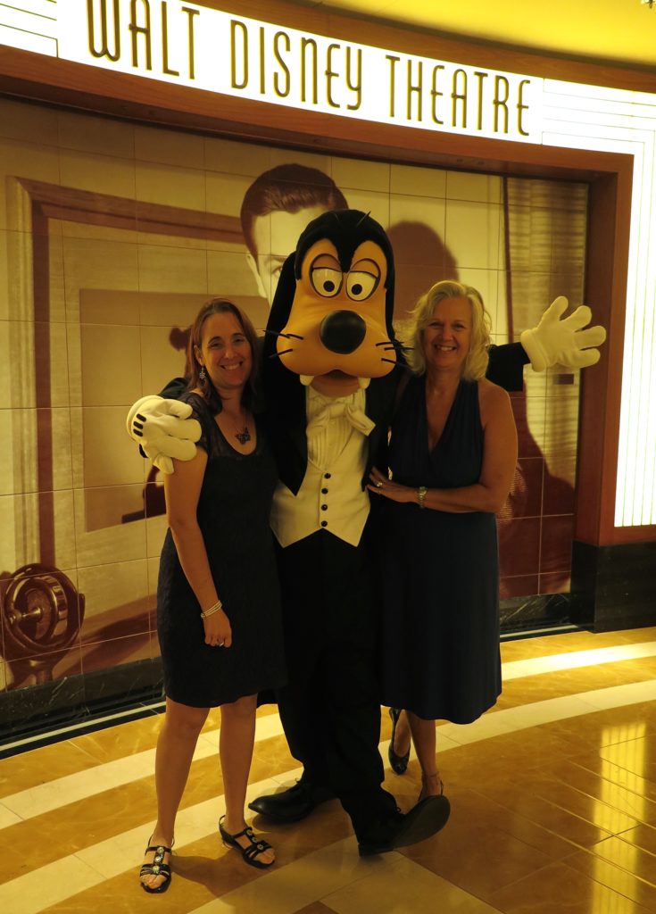 Meeting-'n-greeting with Goofy on the Disney Cruise Line