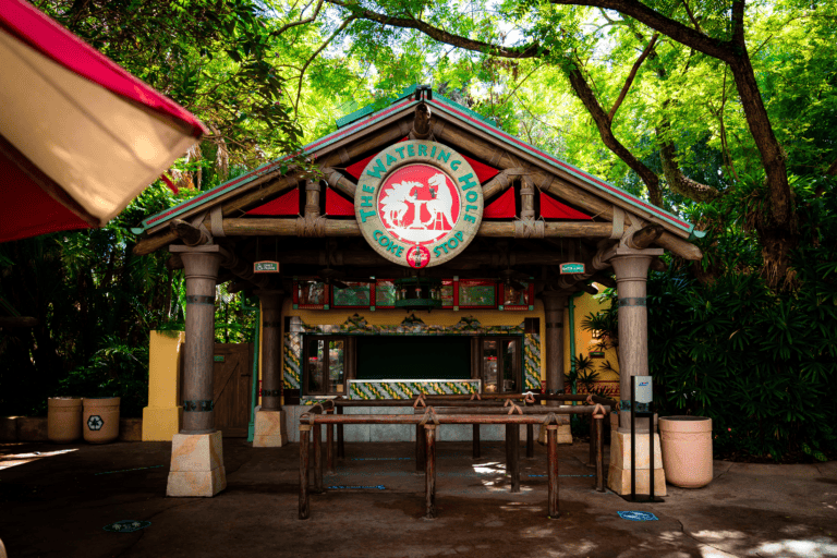 The Watering Hole (quickservice) at Universal's Islands of Adventure