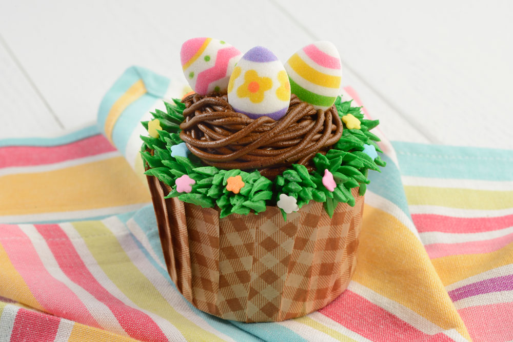 EGGStraordinare Cupcake Walt Disney World's Easter