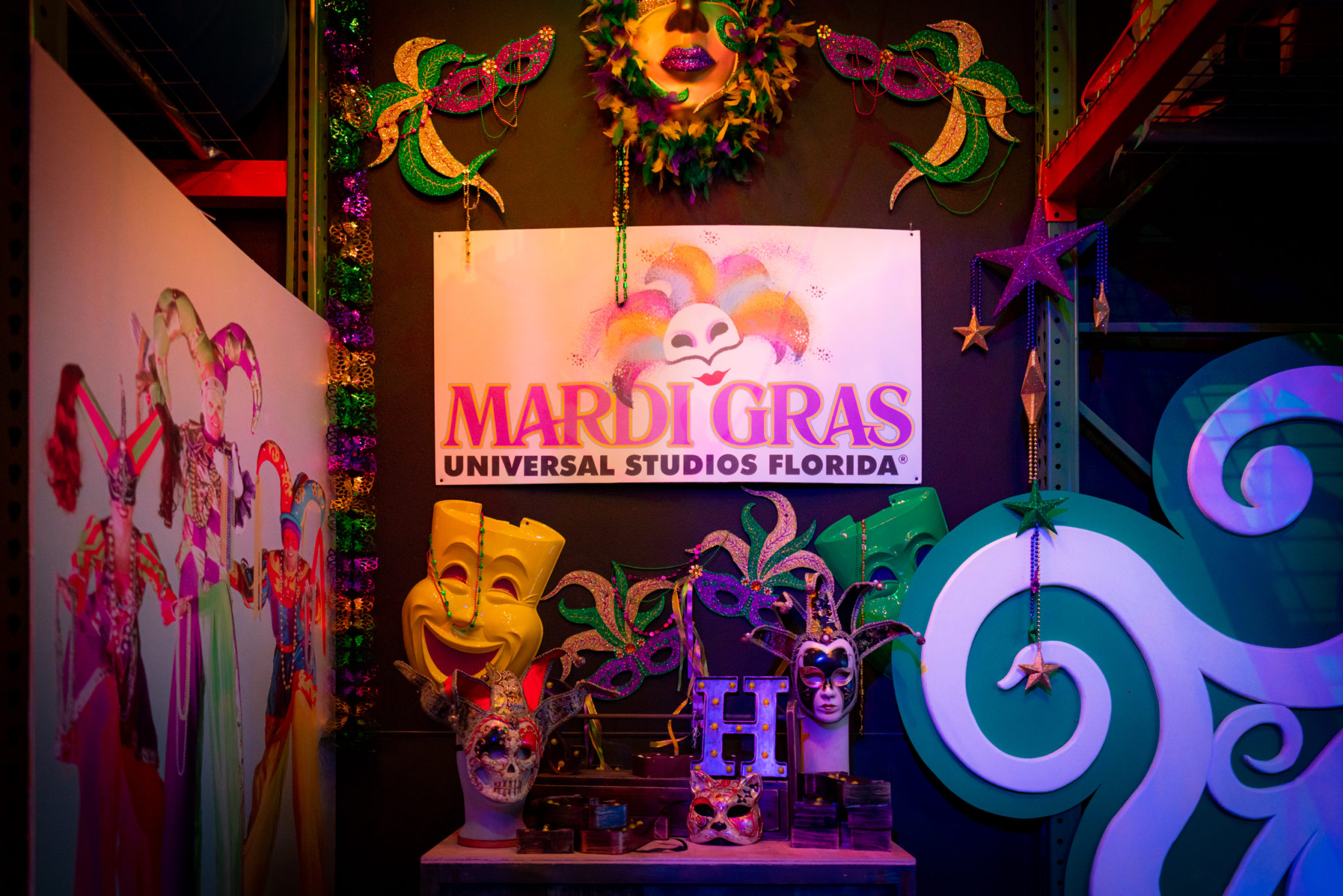 universal orlando mardi gras tribute store