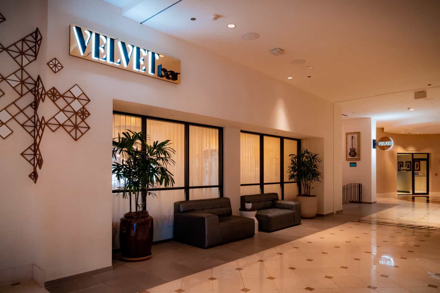 Velvet Bar at Hard Rock Hotel Orlando photos, menus, & reviews