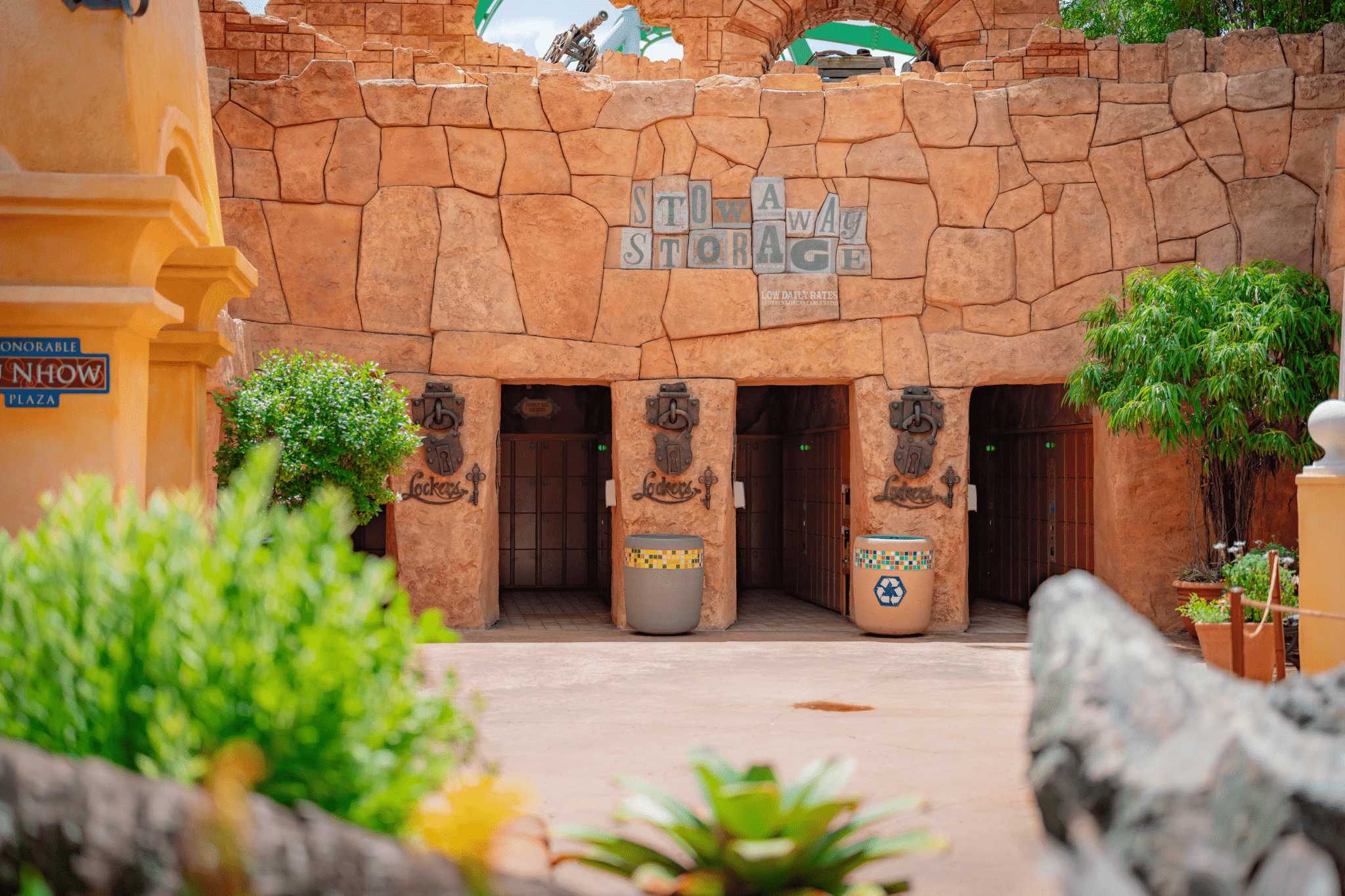 Lockers at Universal Orlando a Complete, UptoDate Guide Orlando