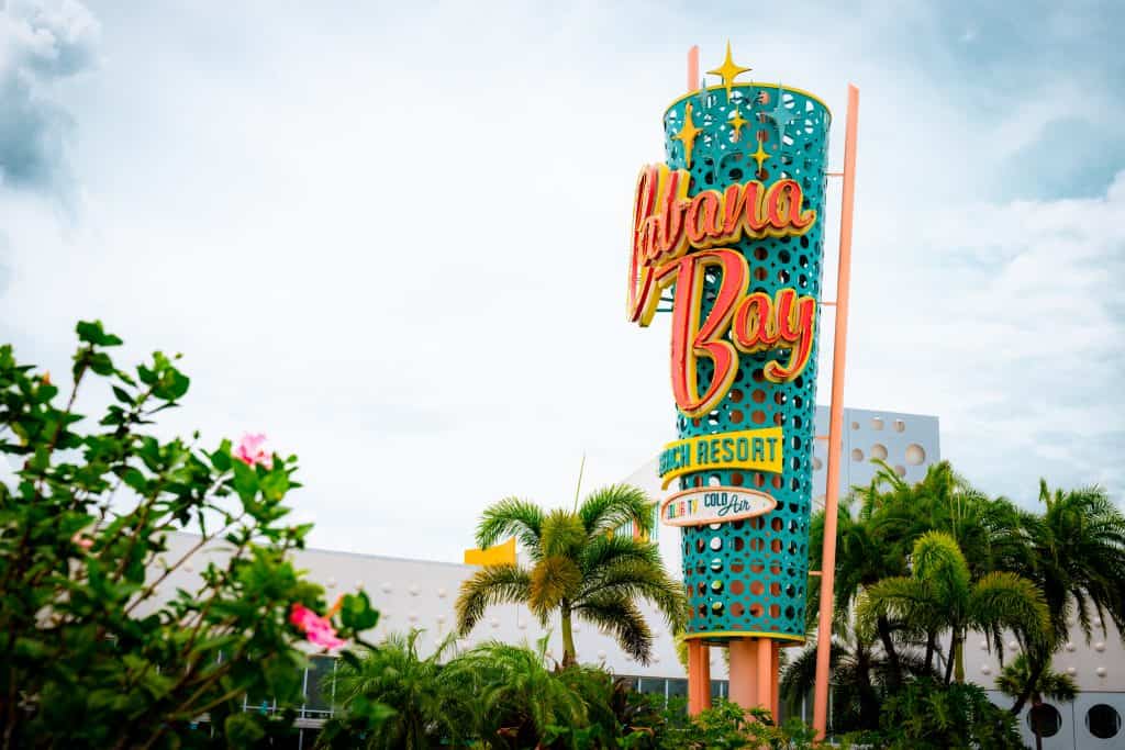 theme park bus stop walkway cabana bay universal orlando-2