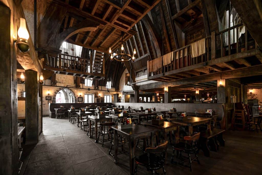 The Three Broomsticks Hog s Head quick service at Hogsmeade