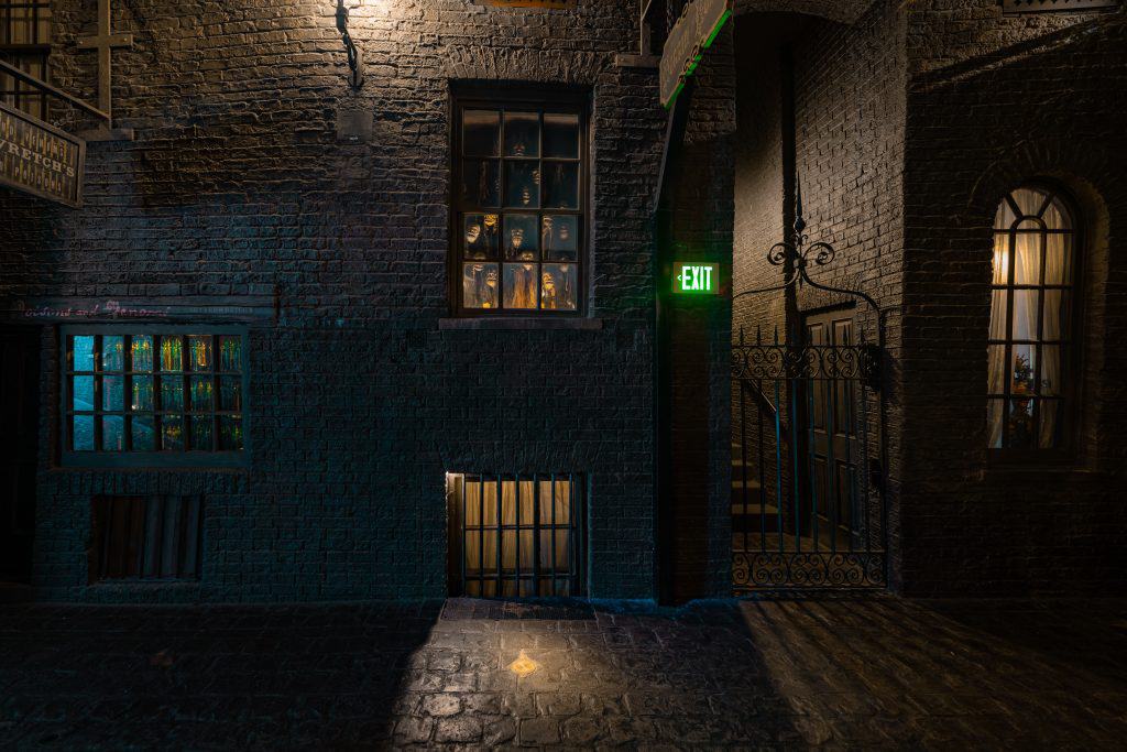 Listen to some catchy tunes in Knockturn Alley with an unlikely source