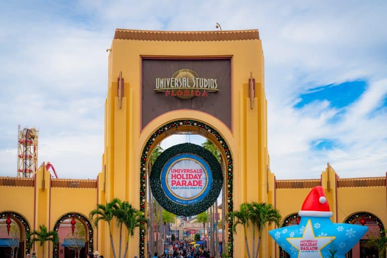 Celebrate the Holidays at Universal Orlando - 2024 Insider's Guide ...