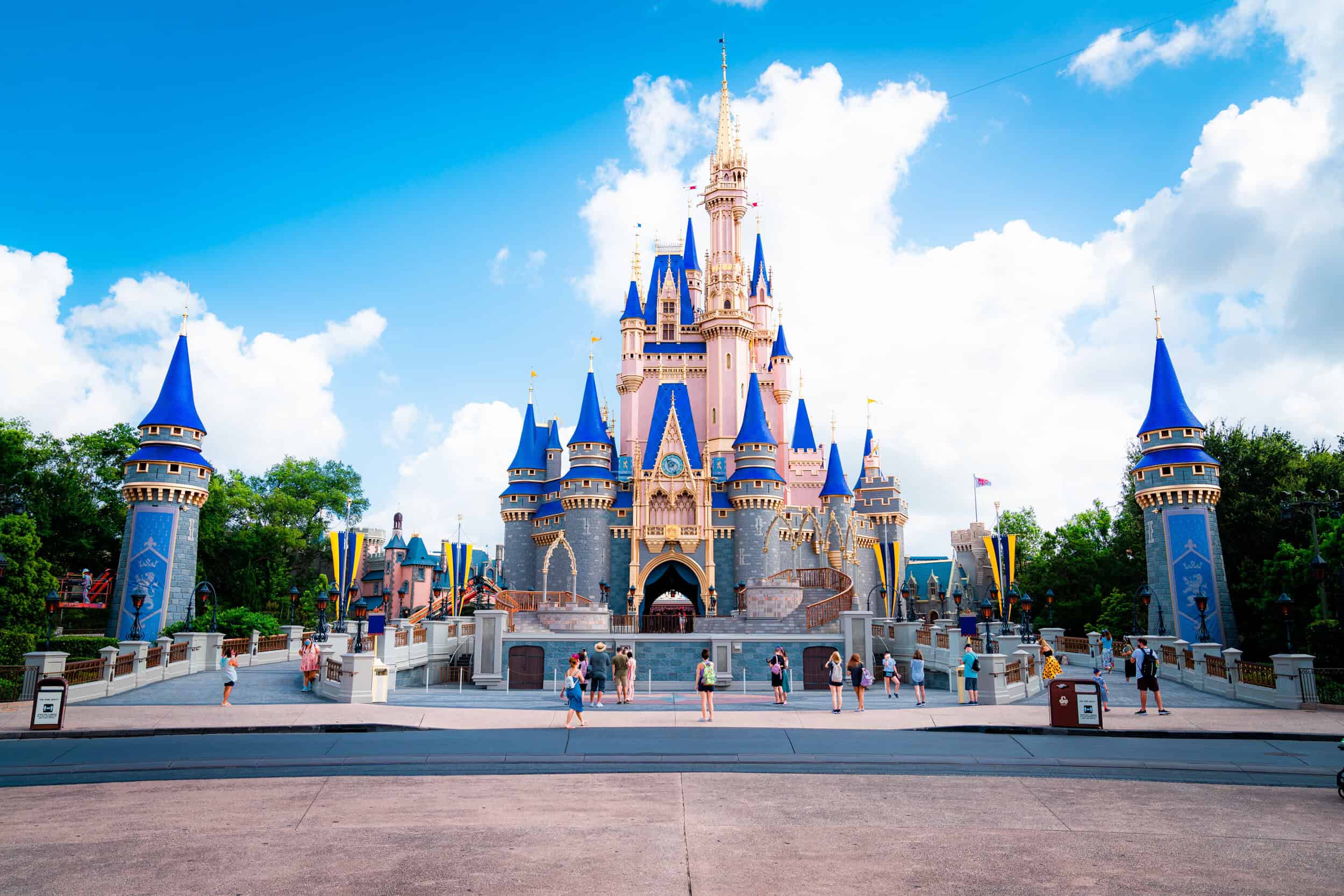 elf bar vape uk Can You Vape in Disneyland? Exploring Vaping Policies at Disney Parks
