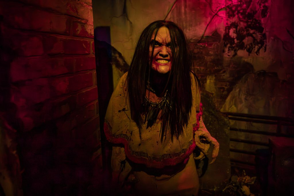 
Monstruos: The Monsters of Latin America at Halloween Horror Nights 2024