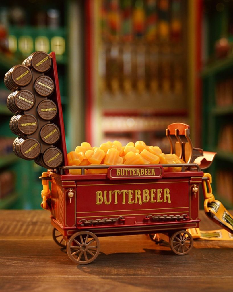 Butterbeer Gummies with Souvenir Butterbeer Cart at Universal Orlando Resort