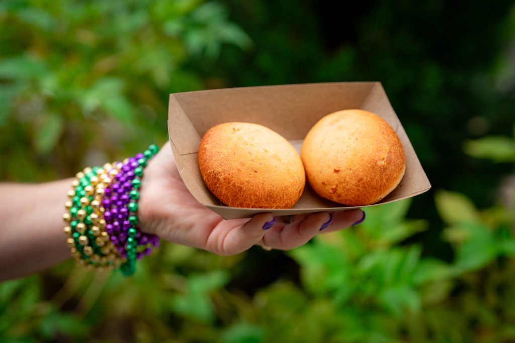 Pandebono at Universal Mardi Gras