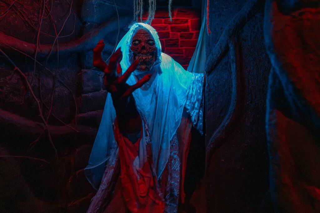 El Artista: A Spanish Haunting at Halloween Horror Nights 2025