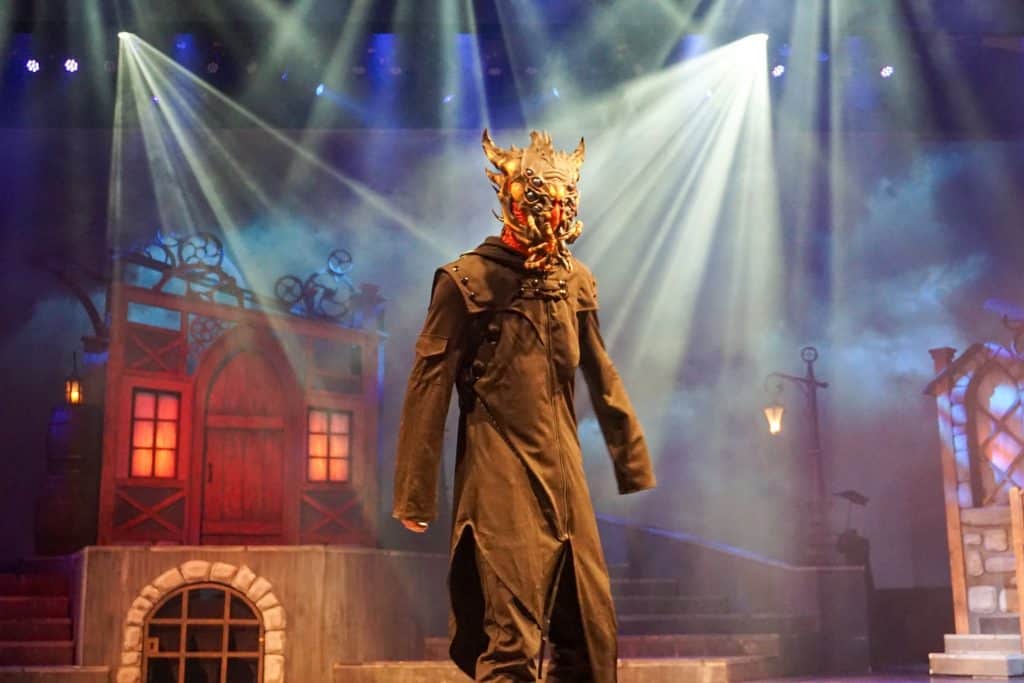 First Look at Widow’s Nest from Howl-O-Scream 2025