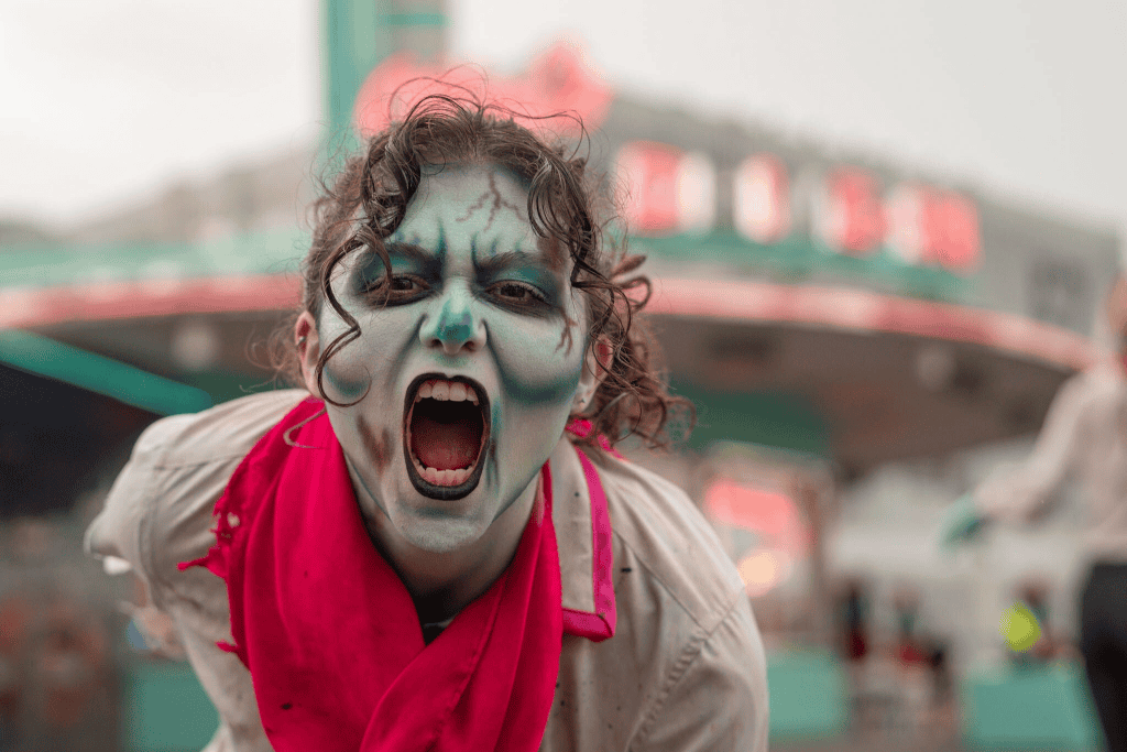 Zombies at Mel’s Die-In at Halloween Horror Nights 2026
