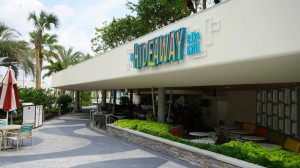 Cabana Bay's Hideaway Bar & Grille at Universal Orlando Resort