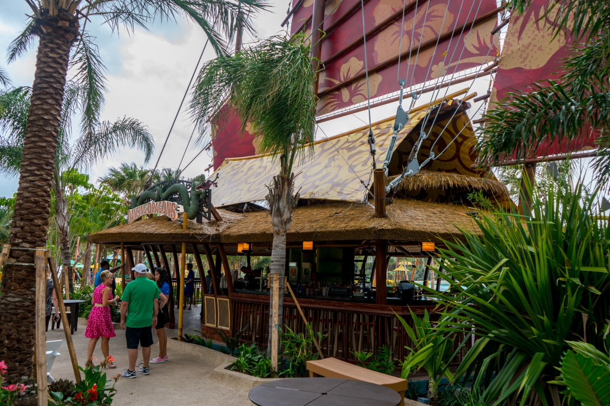 Dancing Dragons Boat Bar at Universal's Volcano Bay (fullservice bar