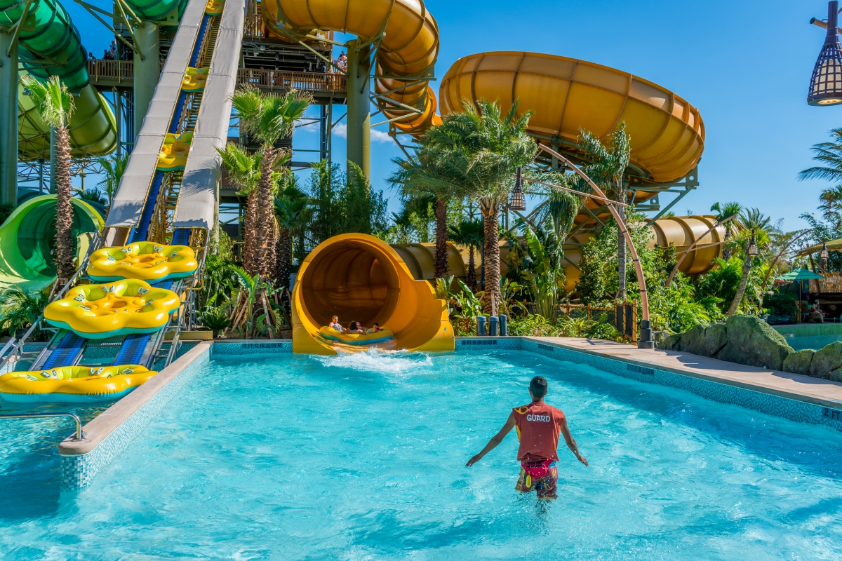Maku Puihi Round Raft Rides at Universal's Volcano Bay - Orlando Informer