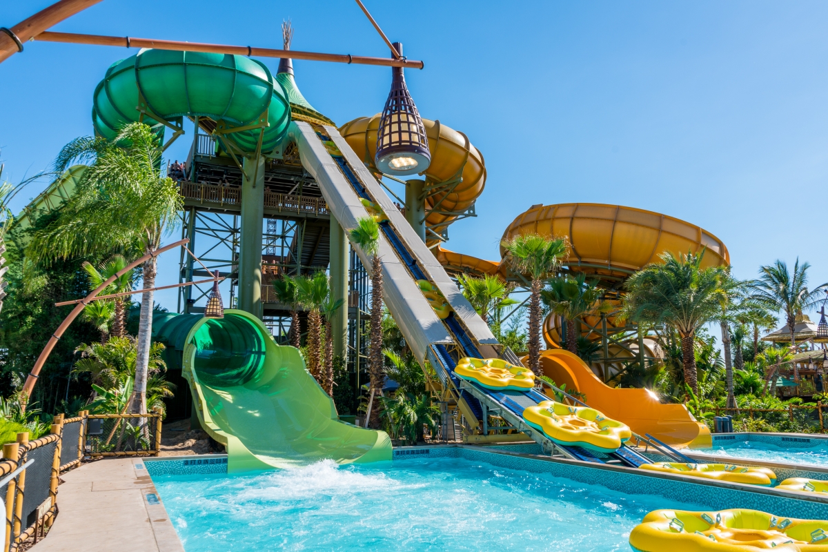 Maku Puihi Round Raft Rides at Universal's Volcano Bay - Orlando Informer